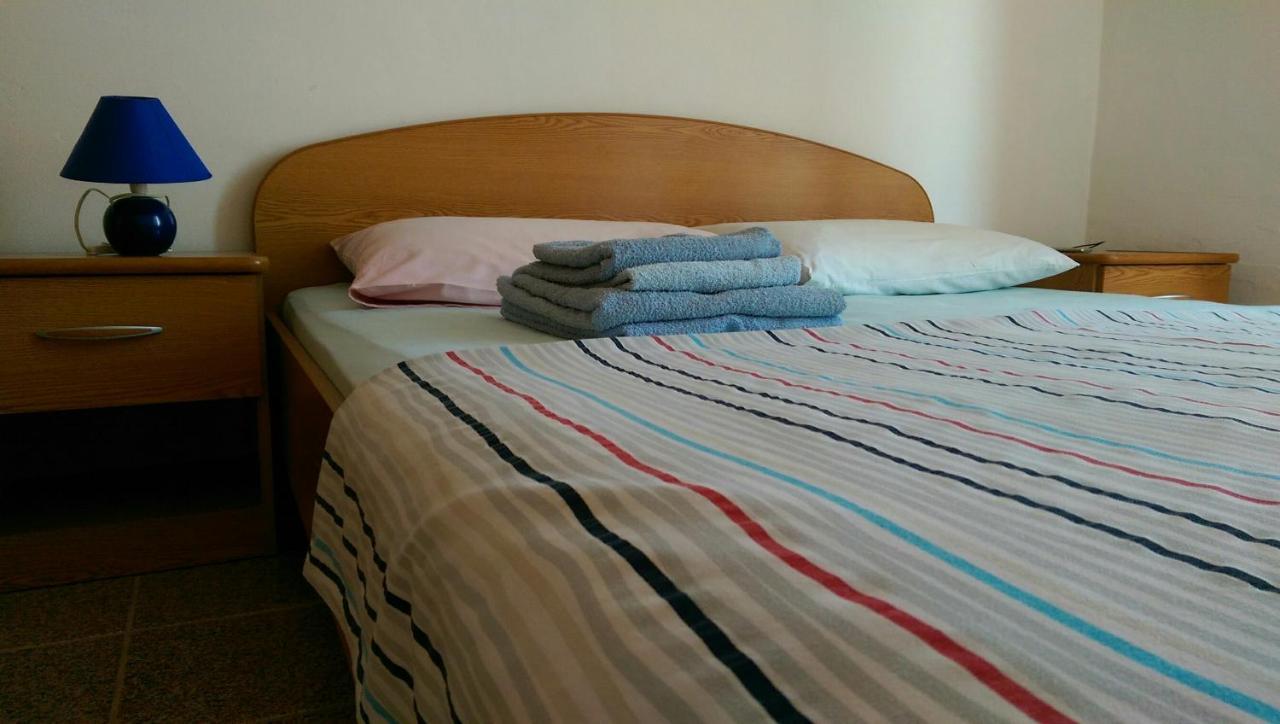Apartman Knezevic Rukavac (Vis) Exterior foto